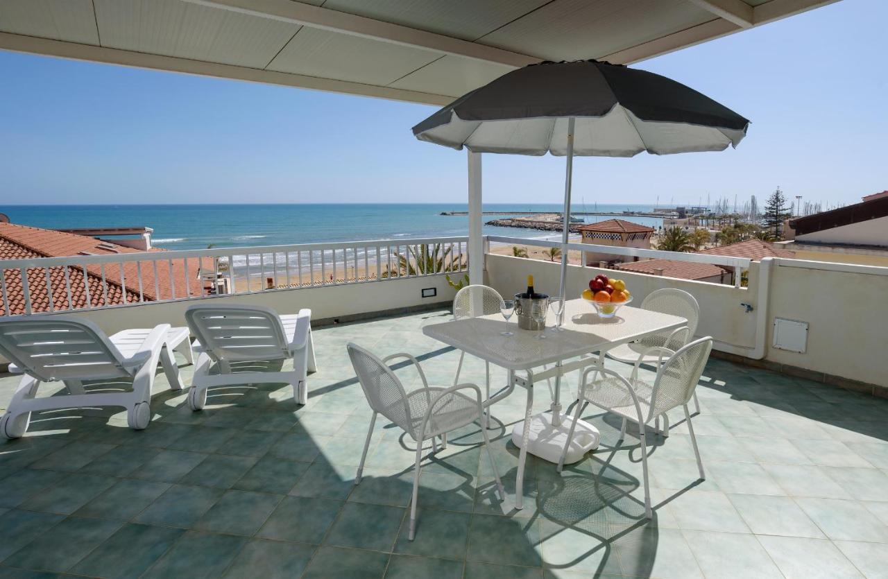 Archimede, appartamento con vista in centro a Marina di Ragusa Esterno foto