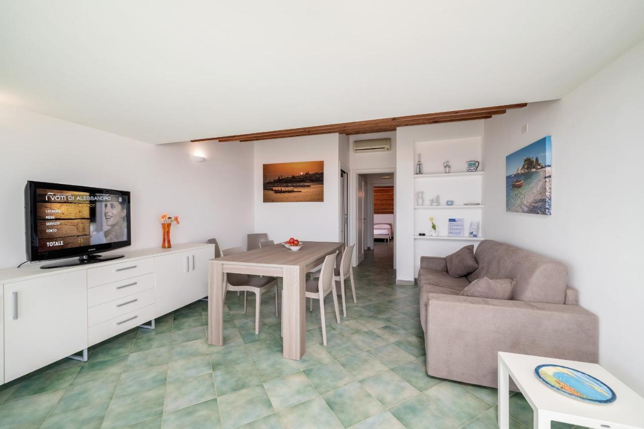 Archimede, appartamento con vista in centro a Marina di Ragusa Esterno foto