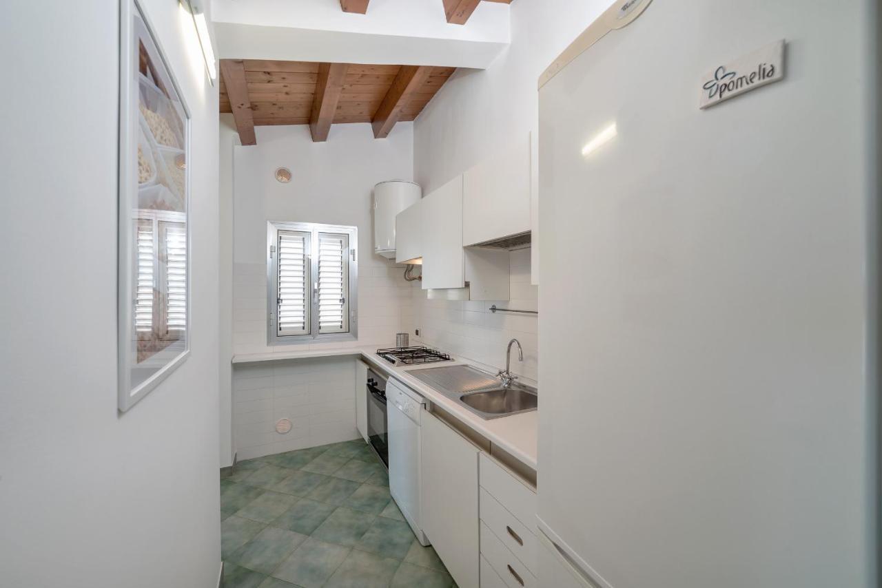 Archimede, appartamento con vista in centro a Marina di Ragusa Esterno foto